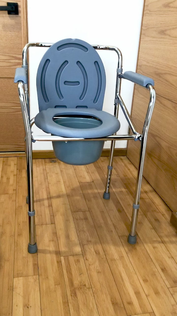 SILLA CON CÓMODO DE ACERO CROMADO CON ALTURA AJUSTABLE MODELO SINAÍ